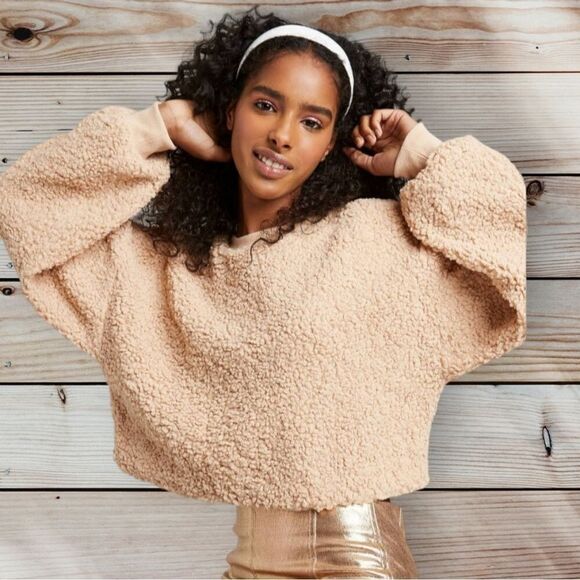 WILD FABLE Faux Shearling Cropped Sweat shirt - Picture 1 of 6
